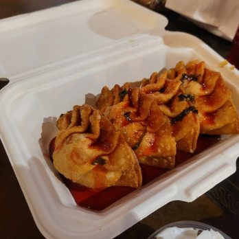 The Lab at Factory Square - NY cheesecake Wontons - New American Near Me - Southington, Connecticut