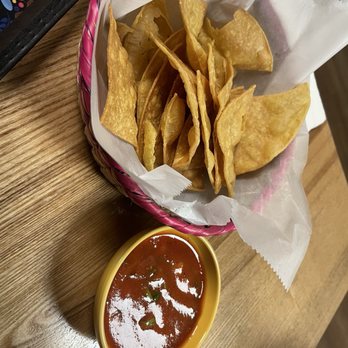El Oasis Taqueria - Chips and salsa - Mexican Near Me - Lincoln, Rhode Island El Oasis Taqueria - Chips and salsa - Mexican Near Me - Lincoln, Rhode Island