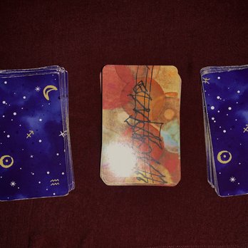 Psychic Jadia - tarot cards - Psychics Near Me