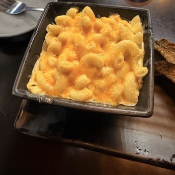 BOSK Coffee Wine & Tapas - Mac & Cheese - Bars Near Me - Atlanta, Georgia