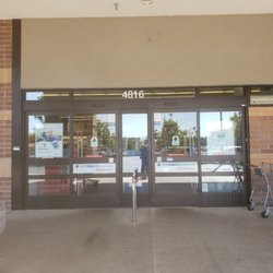 Providence ExpressCare at Walgreens - Bethany - Store entrance
