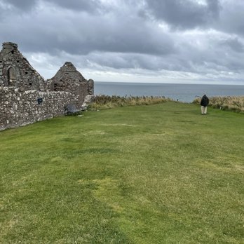 Dunnottar Castle - Landmarks & Historical Buildings Near Me