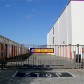 Public Storage - Self Storage Near Me - Waipahu, Hawaii
