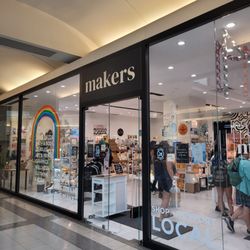 Makers - Entrance