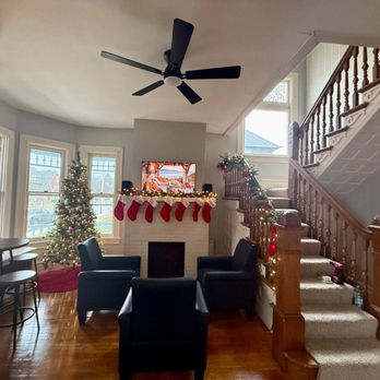 The Lucky Latte Cafe - Seating area with fireplace - Coffee & Tea Near Me - Ligonier, Pennsylvania The Lucky Latte Cafe - Seating area with fireplace - Coffee & Tea Near Me - Ligonier, Pennsylvania