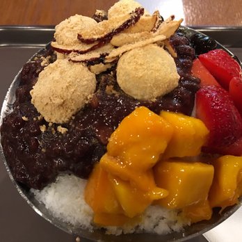 BobaYolo - Red bean classic shaved ice. Added for extra, strawberries and mango. - Coffee & Tea Near Me - Fullerton, California