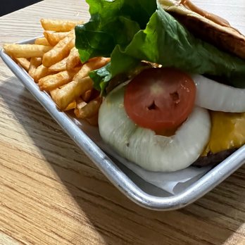 Frannick's Cafe - American Near Me - Dallas, Georgia