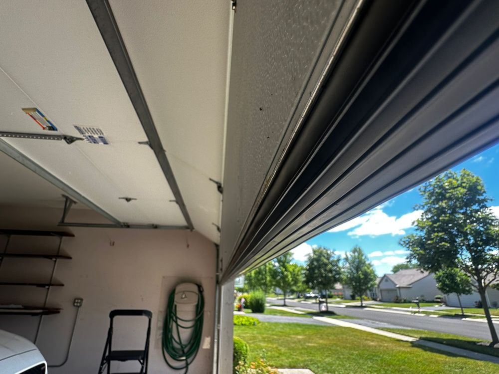 Garage Doors & Locks - Garage Door Contractor in Hoffman Estates, IL