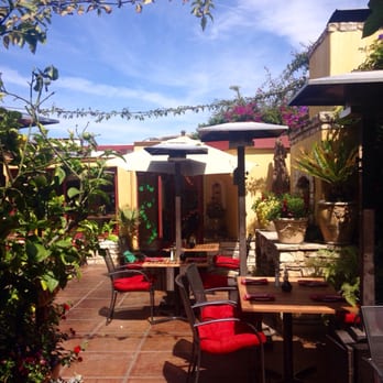 Cafe Cruz - Beautiful patio!! - Seafood Near Me - Soquel, California