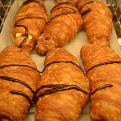 The Fresh Grocer - Indulge at our bakery with freshly baked treats.
