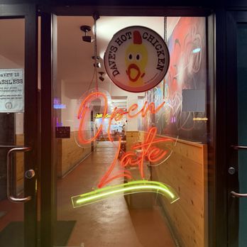 Dave's Hot Chicken - Chicken Shop Near Me - Toronto, Ontario