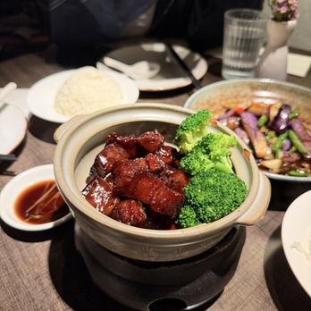 Uluh - Braised pork belly - Tea Rooms Near Me - New York, New York Uluh - Braised pork belly - Tea Rooms Near Me - New York, New York