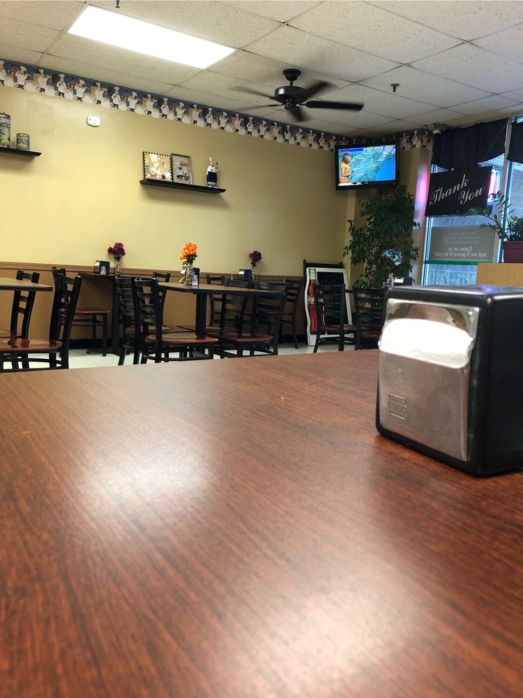 LINCOLN PIZZA Updated August 2024 14 Reviews 3722 E Landis Ave
