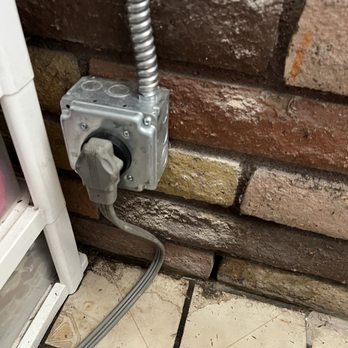 Globecast Electrical Services - New 240V outlet. - Electricians Near Me