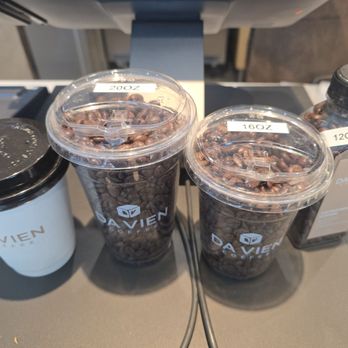 Da Vien Coffee - the difference sizes of drinks available - Coffee & Tea Near Me - Alhambra, California