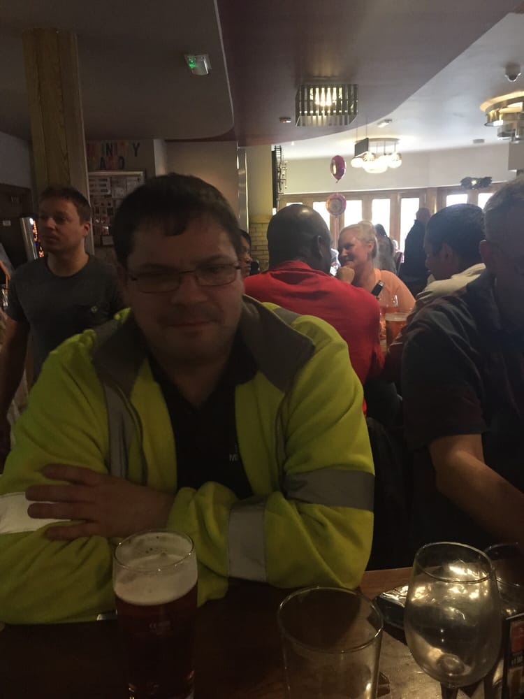 THE SHAY WAKE Updated September 2024 210 Milnrow Road, Oldham