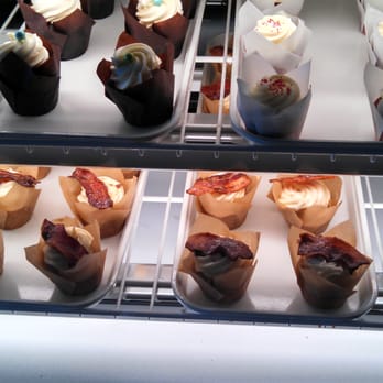 SAP Brunch - Maple bacon cupcake. - Breakfast & Brunch Near Me - Appleton, Wisconsin SAP Brunch - Maple bacon cupcake. - Breakfast & Brunch Near Me - Appleton, Wisconsin