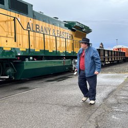 Santiam Excursion Trains - Train and husband