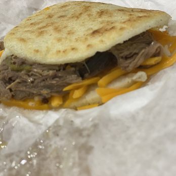 Alchemy Restaurant - Arepa - Venezuelan Near Me - Prospect, Kentucky