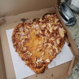 The pizza my mom received The pizza my mom received
