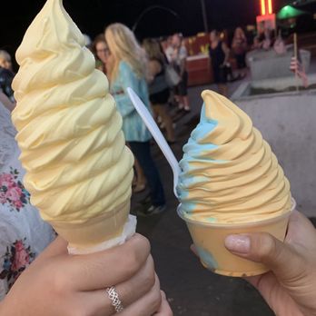 Martha's Dandee Creme - i asked for two different flavors and they twisted them together how cool!!!?!!?!!!?!! - Ice Cream & Frozen Yogurt Near Me - Queensbury, New York