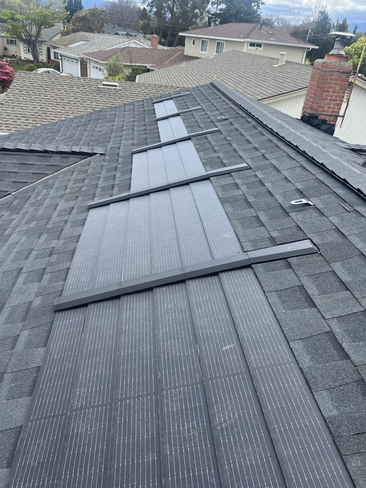 Slide of R E Roofing & Construction