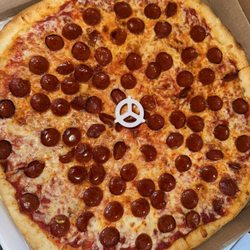 Gino's Pizza - Pepperoni pizza