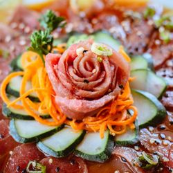 Ookii Sushi by Omoiyari - Sashimi de atún