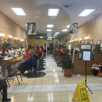 Suncoast Hair Salon - Hair Salons Near Me - Kent, Washington