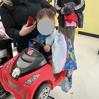 Cookie Cutters Haircuts for Kids - 1st haircut! - Kids Hair Salons Near Me - Rocklin, California Cookie Cutters Haircuts for Kids - 1st haircut! - Kids Hair Salons Near Me - Rocklin, California