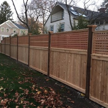 Picot fence - Cedar lattice with a smaller square adds privacy. - Fences & Gates Near Me Picot fence - Cedar lattice with a smaller square adds privacy. - Fences & Gates Near Me