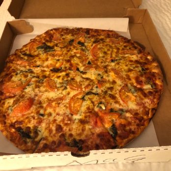 Famous Pizza House - Large Margarita pizza - Italian Near Me - Norwalk, Connecticut Famous Pizza House - Large Margarita pizza - Italian Near Me - Norwalk, Connecticut