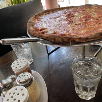 Arturo's - Cheese pizza - Italian Near Me - New York, New York
