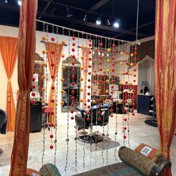 Silk & Stone Holistic Day Spa - Eyebrow threading, manicures, pedicures, massages.