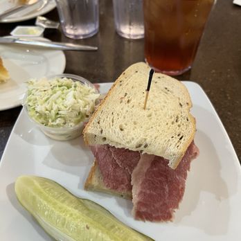 Max and Benny's Restaurant - Delis Near Me - Northbrook, Illinois Max and Benny's Restaurant - Delis Near Me - Northbrook, Illinois