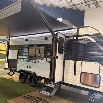 La Mesa RV - RV Dealers Near Me - West Sacramento, California La Mesa RV - RV Dealers Near Me - West Sacramento, California