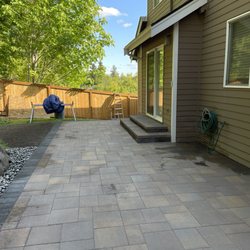 Tan's Landscape - Paving grana