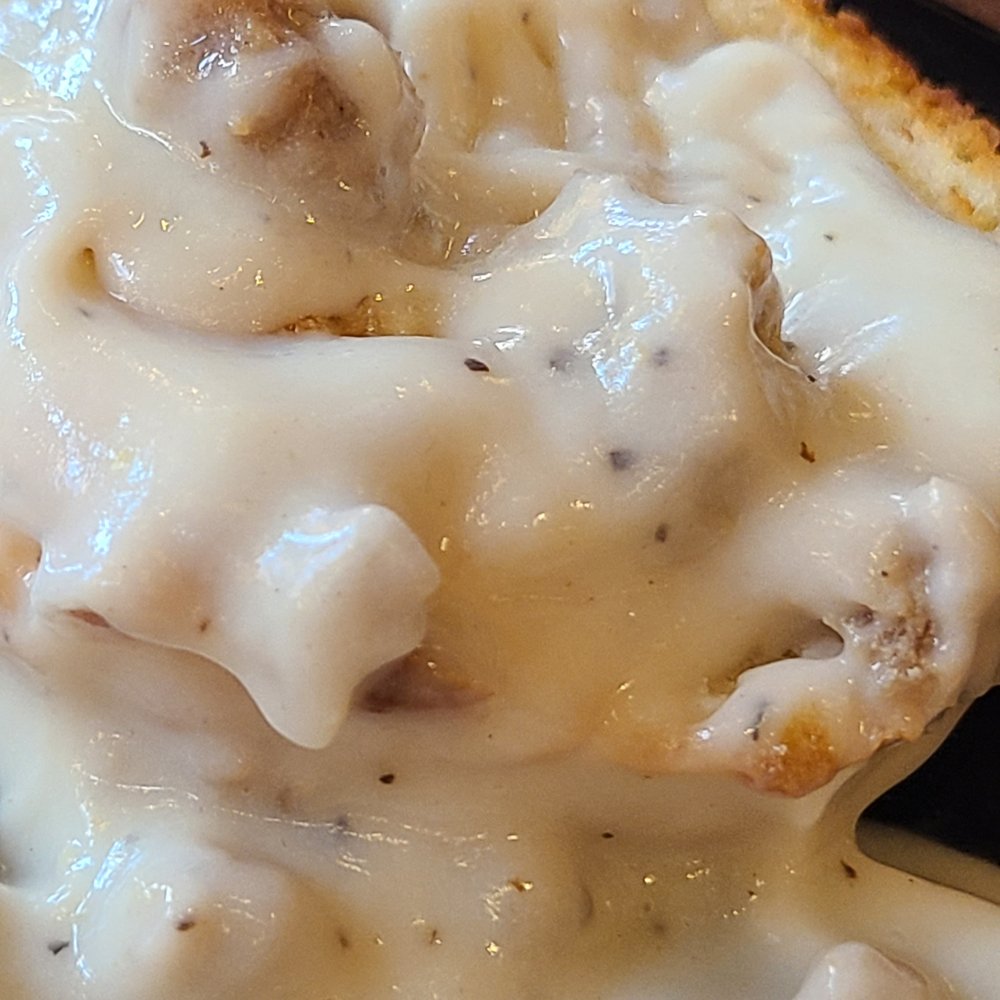 Nana's Caffe - Biscuits and Gravy - Breakfast & Brunch Near Me - Coburg, Oregon