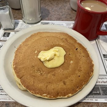 122 Diner - Cake from a pan? WOW! Nice! - Breakfast & Brunch Near Me - Holden, Massachusetts