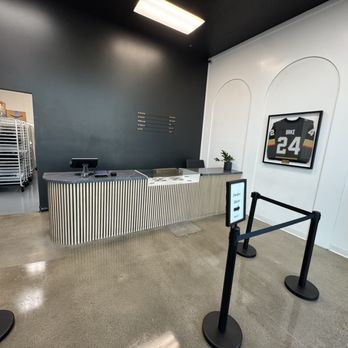 BSM Cleaning - Deep clean of entry way in cookie shop - Office Cleaning Near Me