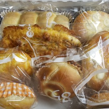 85°C Bakery Cafe-Irvine - Bread bread bread. And it's all AH-MAZING!! - Coffee & Tea Near Me - Irvine, California