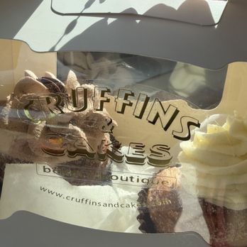 Cruffins & Cakes - The cruffin box - Bakeries Near Me - Lombard, Illinois