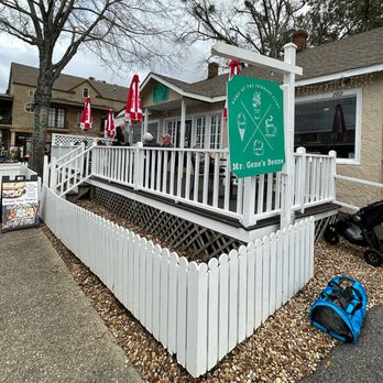 Mr Gene's Beans - The white picket fence and deck - Ice Cream & Frozen Yogurt Near Me - Fairhope, Alabama Mr Gene's Beans - The white picket fence and deck - Ice Cream & Frozen Yogurt Near Me - Fairhope, Alabama