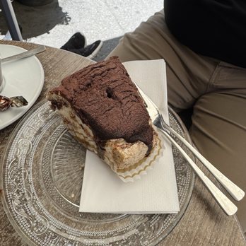 Le Petit Royal - Cheesecake - Cafes Near Me - Zermatt, VS Le Petit Royal - Cheesecake - Cafes Near Me - Zermatt, VS