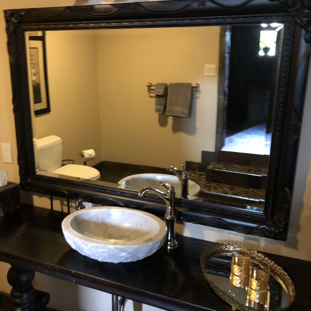 The Hope Inn - Bathroom vanity Royal Shasta. - Hotels Near Me - Redding, California The Hope Inn - Bathroom vanity Royal Shasta. - Hotels Near Me - Redding, California