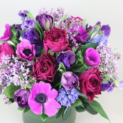 Artsy Flora Floral Boutique - Upper East Side - Valentines Day collection. ArtsyFlora flower arrangement.