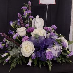 Three G's Flowers - Flower arrangement by Three G's Flowers online