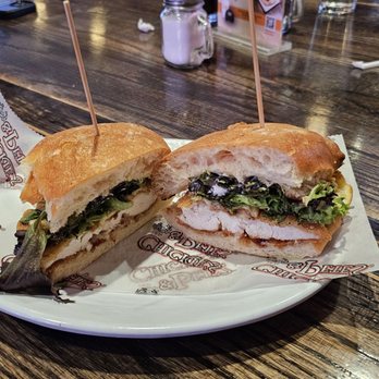 Chickie's & Pete's - Sports Bars Near Me - Reno, Nevada