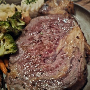 The Dead Rabbit - Sunday Roast. $44. Very tasty. Closeup of the tasty steak. - Cocktail Bars Near Me - New York, New York The Dead Rabbit - Sunday Roast. $44. Very tasty. Closeup of the tasty steak. - Cocktail Bars Near Me - New York, New York