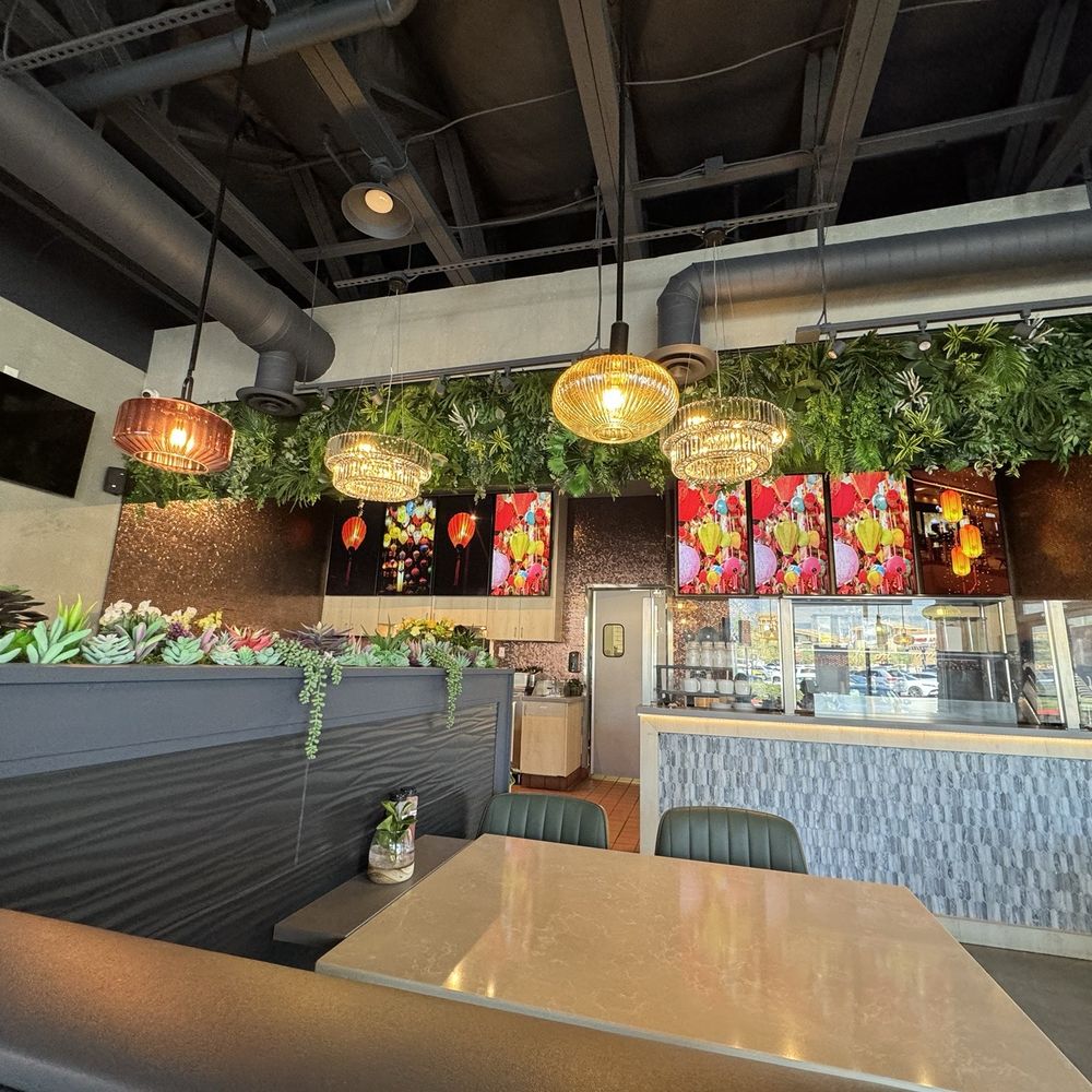 Lantern Vietnamese Kitchen - Beautiful ambience! - Breakfast & Brunch Near Me - Rancho Cucamonga, California Lantern Vietnamese Kitchen - Beautiful ambience! - Breakfast & Brunch Near Me - Rancho Cucamonga, California